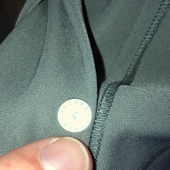 Lululemon Athletica Green On The Fly Woven Skirt size 4 olive green skirt​​ - Picture 7 of 10